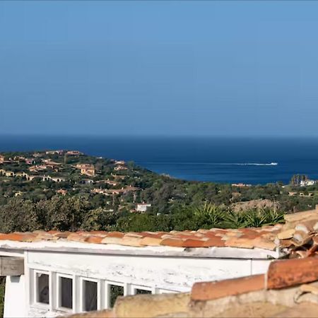 Incantevole Appartamento A Porto Cervo リーシャ・ディ・ヴァッカ エクステリア 写真